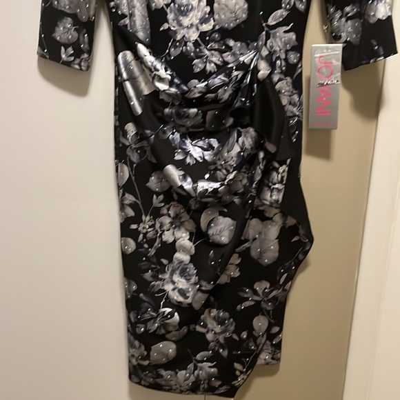 Jovani, evening dress, size 10- Neiman Marcus - Picture 3 of 7